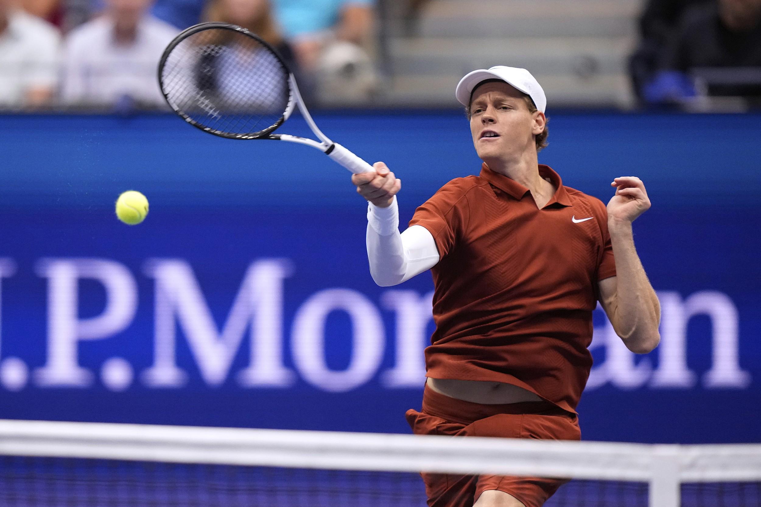 状态有所回升，辛纳6-3阿尔卡拉斯扳回一盘